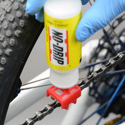 Motorcycle and Bicycle Chain Lubricant Applicator