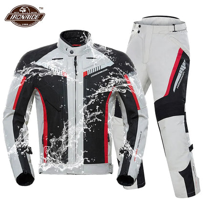 Chaqueta y pantalones de moto