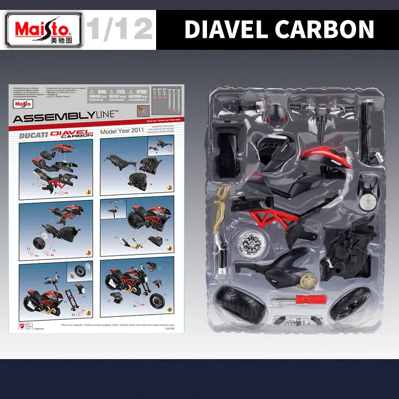 Ducati Diavel Motorcycle Miniatura