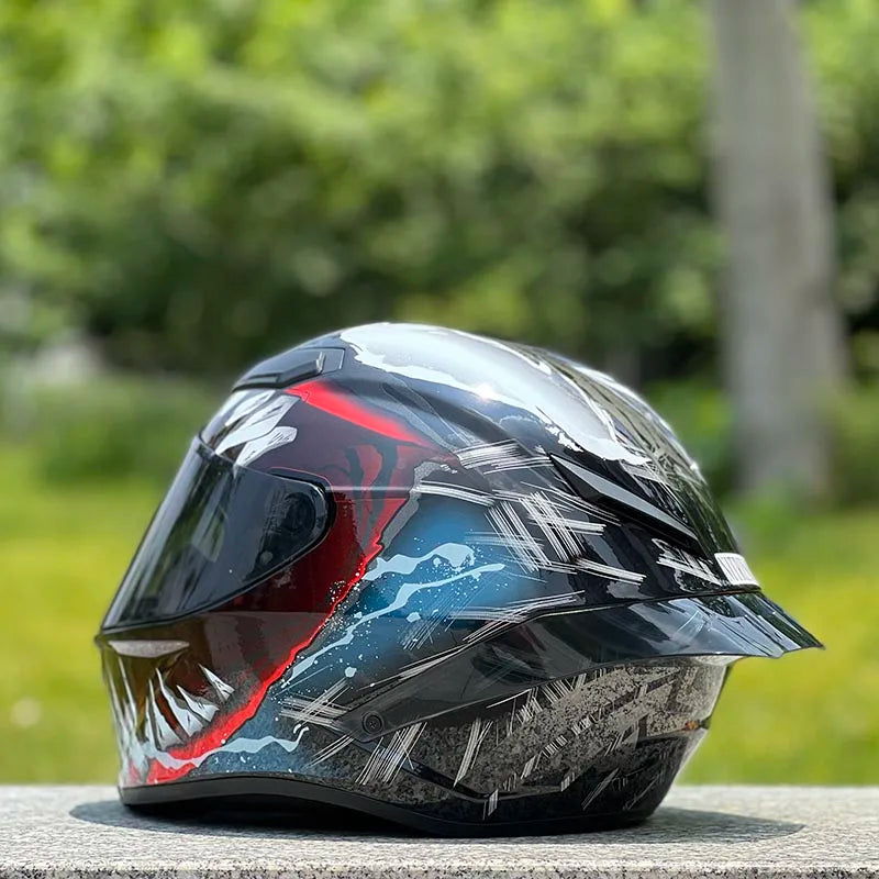 Casco motociclistico a faccia piena